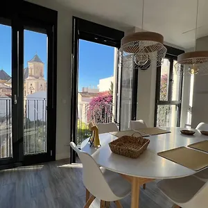 https://holidays2malaga-alta-downtown-pool-paddle-and-parking.1costadelsol.com
